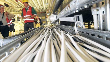 Kabel über Kabel. Die Brandschutzanlage am neuen Flughafen macht die größten Probleme. Nicht nur ihre Planung wirft Fragen auf.