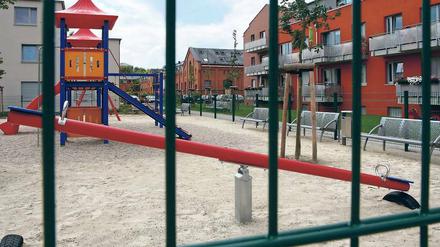 Eingezäunt. Dieser private Spielplatz in der Schlegelstraße machte im Sommer bundesweit Schlagzeilen.