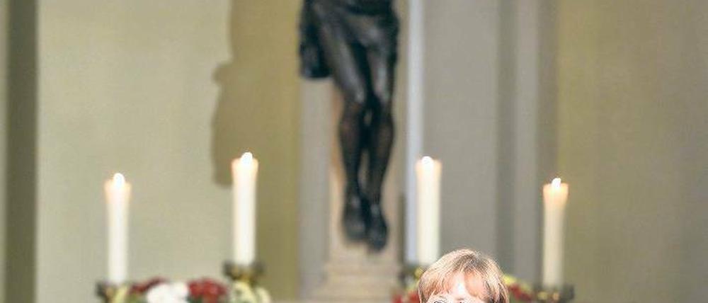 Kindheitsmuster. Bundeskanzlerin Angela Merkel (CDU) sprach am Reformationstag in der Maria-Magdalenen-Kirche in Templin. Dort war sie 1970 konfirmiert worden.