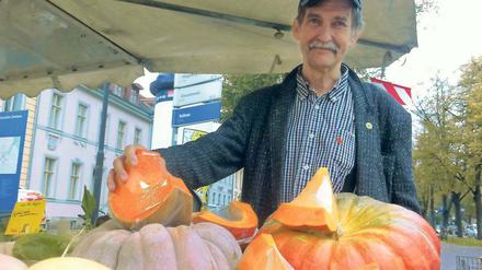 Da ist alles drin. „Ich krieg mit Früchten, Obst, Gemüse und Nüssen alles, was ich brauch“, sagt Frank Spade.