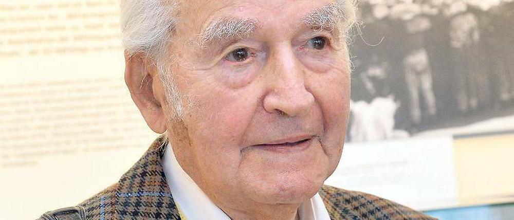 Zeitzeuge. Henry Schwarzbaum war vom KZ Auschwitz zur Zwangsarbeit in das Außenlager bei Siemens in Berlin-Haselhorst gebracht worden. Das neue Projekt, das an die Zwangsarbeit erinnert, findet der 93-Jährige sehr wichtig.