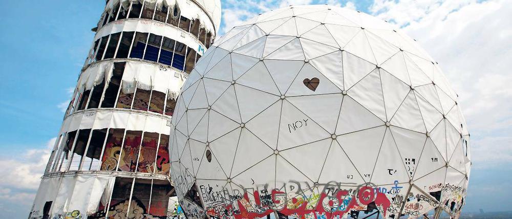 Markante Kuppeltürme. Aus der einstigen Abhörstation der Alliierten auf dem Teufelsberg sollen ein Café mit Aussichtsplattform und eine Erinnerungsstätte für den Kalten Krieg werden.