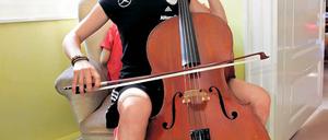 Reich an Talenten. Turbine-Stürmerin Pauline Bremer lebt ihre Leidenschaften nicht nur auf dem Fußballplatz, sondern auch in der Musik aus. Schon als Junioren-Auswahlspielerin fand sie Ausgleich am Cello.