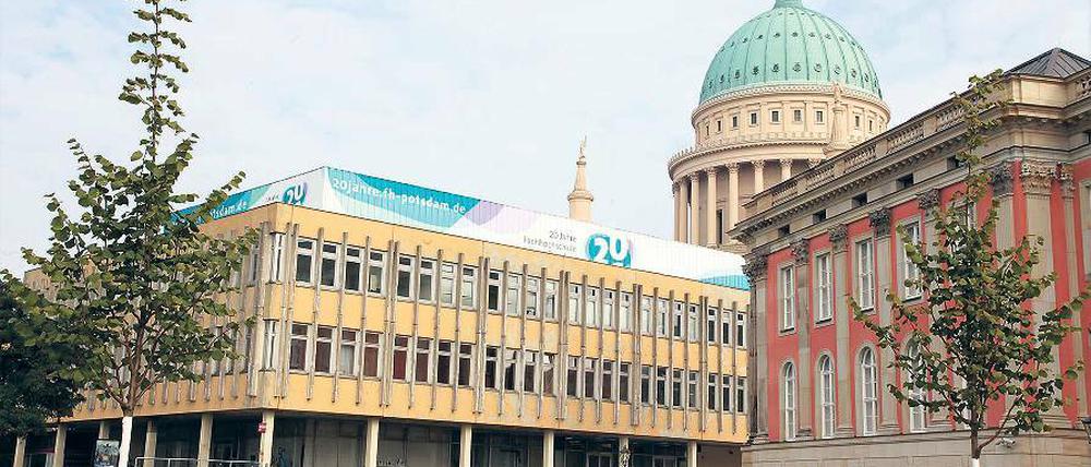 Restlaufzeit. Die Fachhochschule soll abgerissen werden.