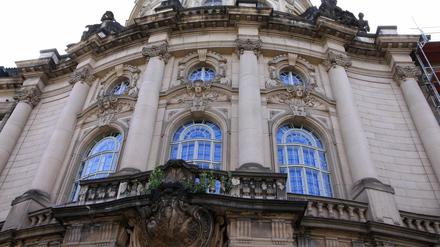 Hier drinnen rumort es: Oberbürgermeister Jann Jakobs (SPD) ordnet die Machtverhältnisse im Rathaus neu.