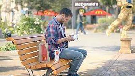 Montiert. Eine echte McDonald’s-Filiale gibt es am Luisenplatz nicht.