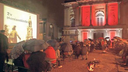 Rückblick. Am ehemaligen Standort der Kirche war der Film zu sehen.