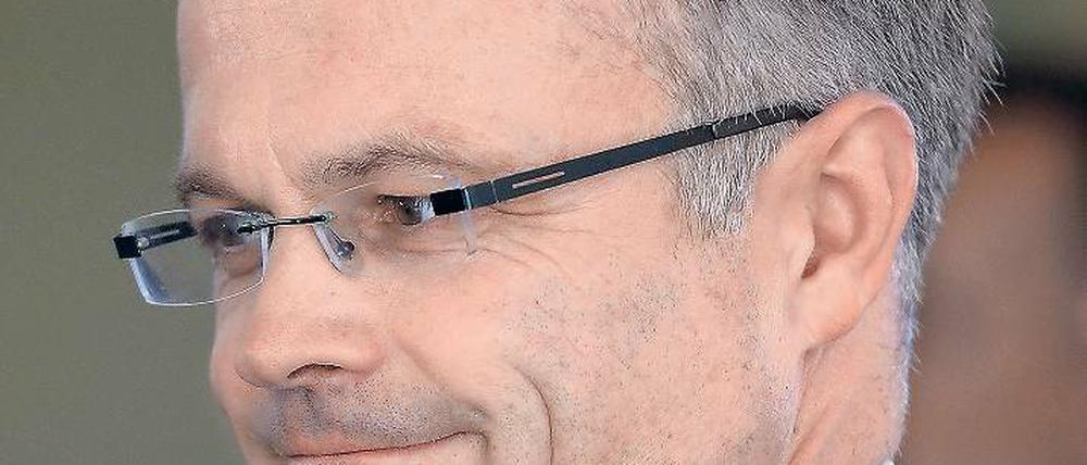 In Bedrängnis. CDU-Landesparteichef und Landtagswahl-Spitzenkandidat Michael Schierack. Die Parteibasis zeigt sich enttäuscht über Schieracks fehlende Entschlossenheit, im Kabinett Regierungsverantwortung zu übernehmen.