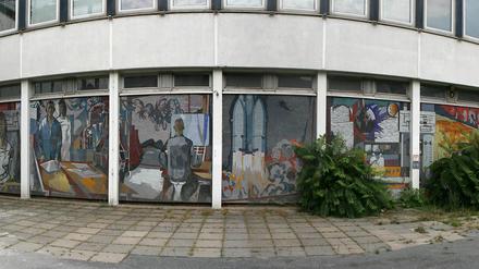 Auch das Mosaik am Rechenzentrum ist durch den Wiederaufbau der Garnisonkirche in Gefahr.