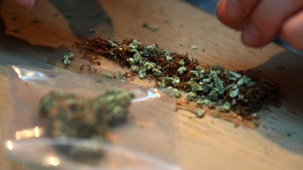 In Holland legal: Coffeeshops.