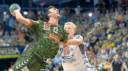 Das schreit nach Sieg. Füchse-Spieler Petar Nenadic.