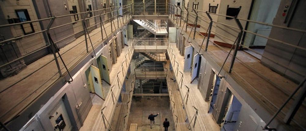 Hinter Gittern. Ein DDR-Gefängnis in Berlin.