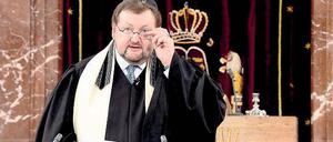 Über den Tellerrand schauen. Walter Homolka will weltoffene Rabbiner ausbilden. Das sei in einer pluralistischen Gesellschaft eine Grundvoraussetzung für die Ausübung eines geistlichen Amtes.