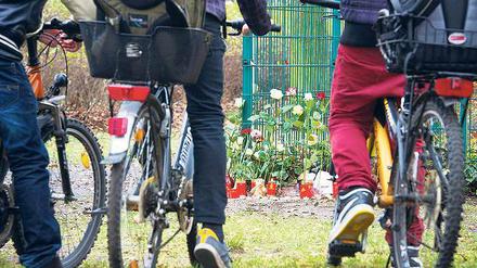 Entsetzen in Eichwalde. Unmittelbar nach der Tat war die Gemeinde im Berliner Umland schockiert. Auch mit dem Prozessbeginn schwindet die Fassungslosigkeit nicht.