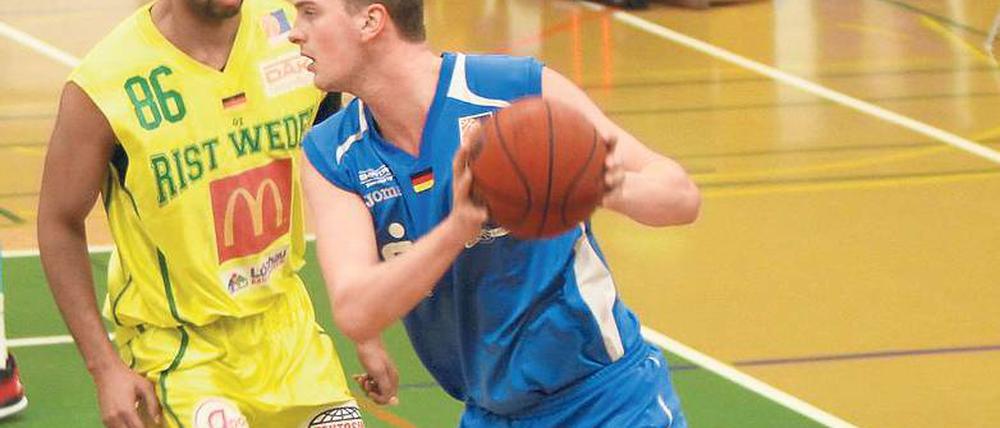Wird fehlen. U20-Nationalspieler Robin Jorch (r.) spielt seit 2011 beim RSV Eintracht. Er will an ein US-amerikanisches College wechseln.