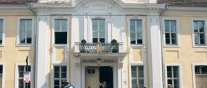 Rettende Idee. Das Schulhaus wäre nach der Wende fast verkauft worden.