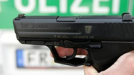 Ein Schuss löste sich aus einer Dienstwaffe.