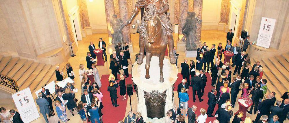 Fast schon eine Tradition. Im Mai lud die Bürgerstiftung Berlin zum „Art Dinner“, diesmal ins Bode-Museum.