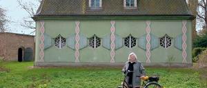 Die Türöffnerin. Erst über Eva-Marie Verleih, die damals noch im Teezubereitungshaus wohnte, kamen die beiden Potsdamer Autorinnen Francisca Drechsler und Barbara Rohm auf die Spur derer, die in Potsdams Weltkulturerbe leben.