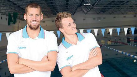 Blick nach Berlin. Yannick Lebherz (l.) und Christian Diener in ihrer Heimstätte, der Schwimmhalle am Potsdamer Luftschiffhafen. Heute und morgen starten beide bei derEuropameisterschaft in Berlin in einem unbekannten Gewässer: im temporären Becken im Velodrom.