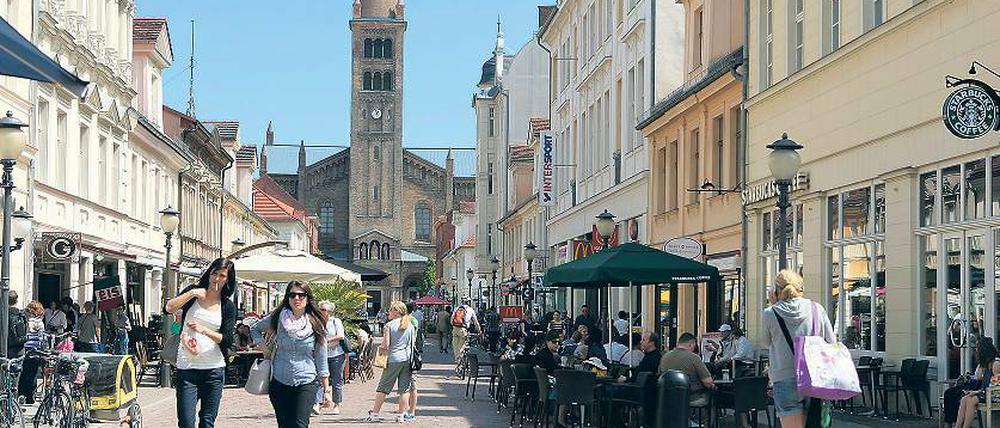 Potsdams Flaniermeile. Die AG Innenstadt will noch mehr Kunden in die Brandenburger und die anliegenden Straßen locken – unter anderem mit kostenlosem Internet.