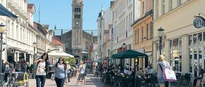 Potsdams Flaniermeile. Die AG Innenstadt will noch mehr Kunden in die Brandenburger und die anliegenden Straßen locken – unter anderem mit kostenlosem Internet.