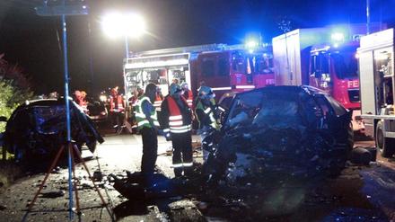 Bild der Zerstörung: Die Unfallstelle auf der A10 bei Glindow.