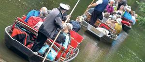 Deutsche Geselligkeit. Kanufahrten im Spreewald sind ein touristischer Dauerbrennen. Auch immer mehr ausländische Gäste kommen auf den Geschmack.