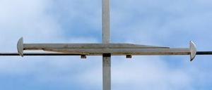 Die einen haben ihr Kreuz gemacht, die anderen die Kapelle in Nagelkreuzkapelle umbenannt.