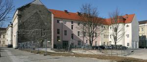 Bleibt vorerst weiter leer: Der zukünftige Standort der Potsdamer Synagoge in der Schloßstraße.