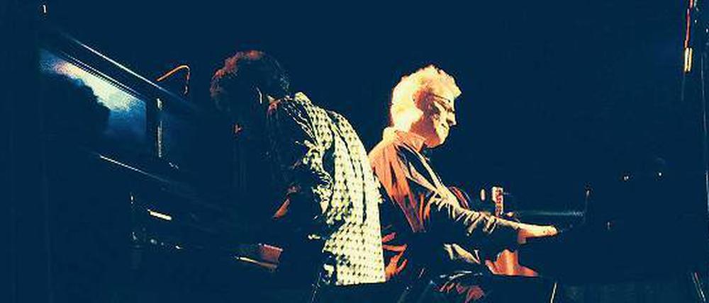 Im Zwiegespräch. Die Potsdamer Pianisten Nicolas Schulze (l.) und Matthias Optiz im „Jazz Lab“.