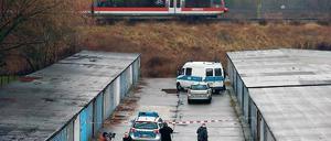Grausiger Fund. Kurz vor Weihnachten 2011 wurde der tote Säugling in einem Garagenkomplex entdeckt. 