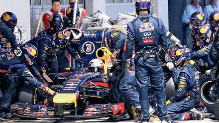 Beschleunigte Talfahrt. Wieder hat ein technischer Defekt Sebastian Vettel am Sonntag ausgebremst.