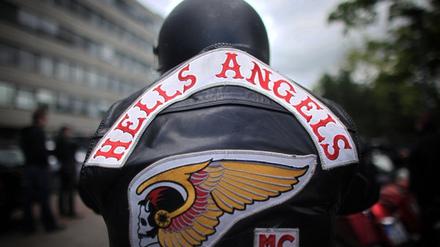 Der Totenkopf ist bei den Hells Angels nicht immer nur Symbol: Immer wieder kommt es - auch wegen der Bandenkriege - zu Morden.