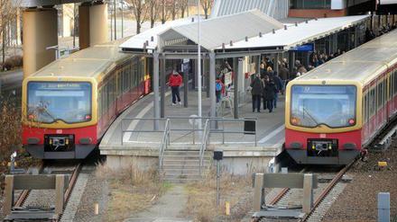 Die S-Bahn in Potsdams Hauptbahnhof.