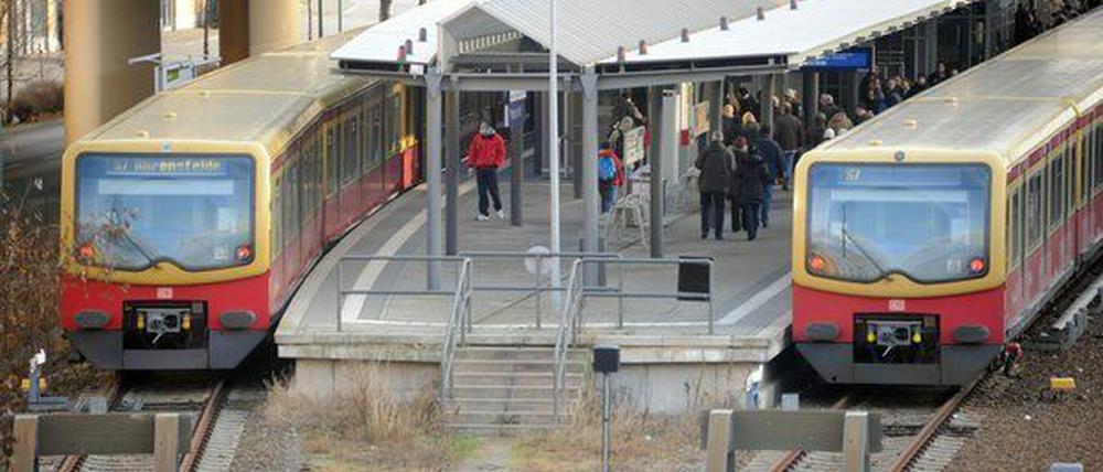 Die S-Bahn in Potsdams Hauptbahnhof.