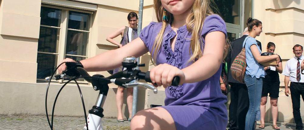 Abgefahren. Karla Wienecke freute sich über das gewonnene Fahrrad.