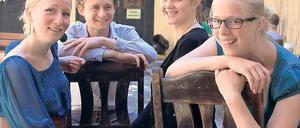 Skeptiker. Die Theatergruppe hinterfragt die Medien- und Werbewelt.