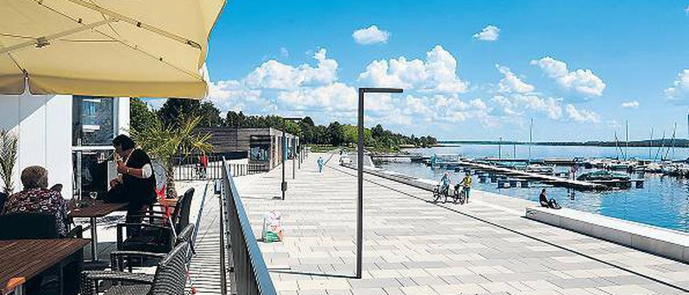 Rasten mit Seeblick. Für einen Ausflug an den Senftenberger See verlosen wir DB-Tickets.