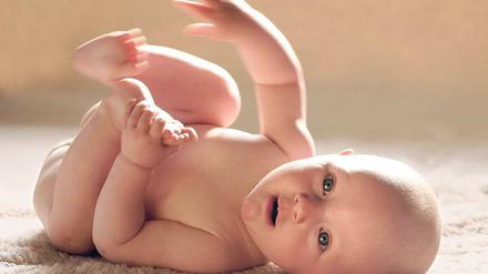 Baby da, Geld nicht. Potsdamer Eltern warten zwei Monate auf Elterngeld.
