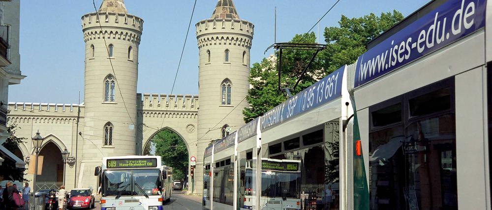 Vorsicht im Straßenverkehr.