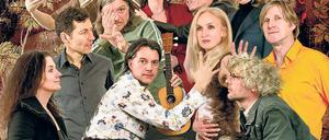 Ein Hippie kommt selten allein. Diese sind derzeit mit insgesamt 13 Kollegen auf Tour, mit neuen Liedern und bewährten Hits.