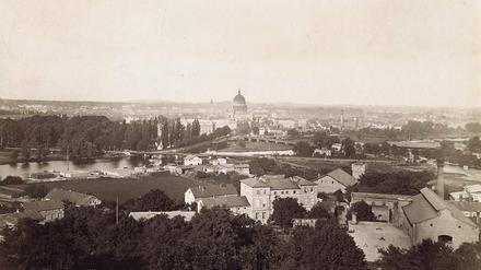 Seltene Ansichten. Vor allem historische Fotos kauft der Förderverein für das Potsdam Museum an – jetzt bekam die Einrichtung eine Sammlung von Postkarten aus dem Jahre 1880. Zu sehen ist hier ein Blick vom Brauhausberg.