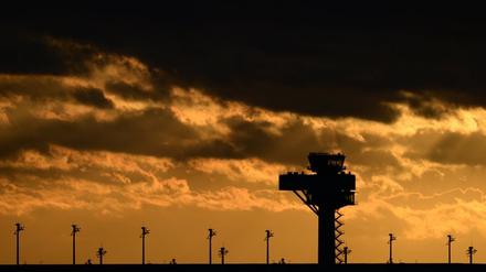 Nur ein Grund für die düstere Stimmung zwischen Berlin und Brandenburg: Der Streit um das Nachtflugverbot am BER-Flughafen.