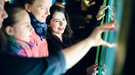 Gut vernetzt. Für die jungen Generation ist der Umgang mit digitalen Medien heute eine Selbstverständlichkeit.