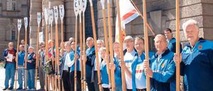 Paddelprotest. Mit dieser Aktion machten die Ruderer auf sich aufmerksam.