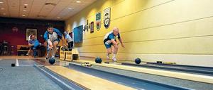 Vor dem Aus. Seit Bekanntwerden der Umbaupläne für den Sportpark Kleinmachnow zu einem Reha- und Fitnesszentrum, bangen die Kegelsportler von „Blau-Weiß Kleinmachnow“ und „Fortuna Teltow“ um die letzte Spielstätte der Region Teltow.