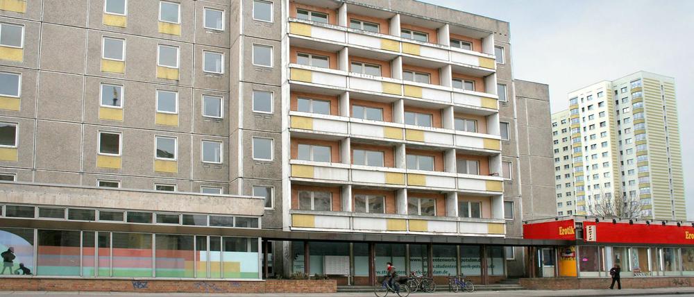 Vielleicht nicht so schick wie die Garnisonkirche - aber sicher von größerem Nutzen: Die Studentenwohnheime in der Breiten Straße.