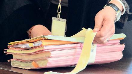 Erdrückende Aktenlage. Der Angeklagte hatte selbst die Polizei gerufen.