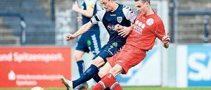 Sinnbild für ausgeglichene Partie: Heiko Schwarz und Jack Schubert.